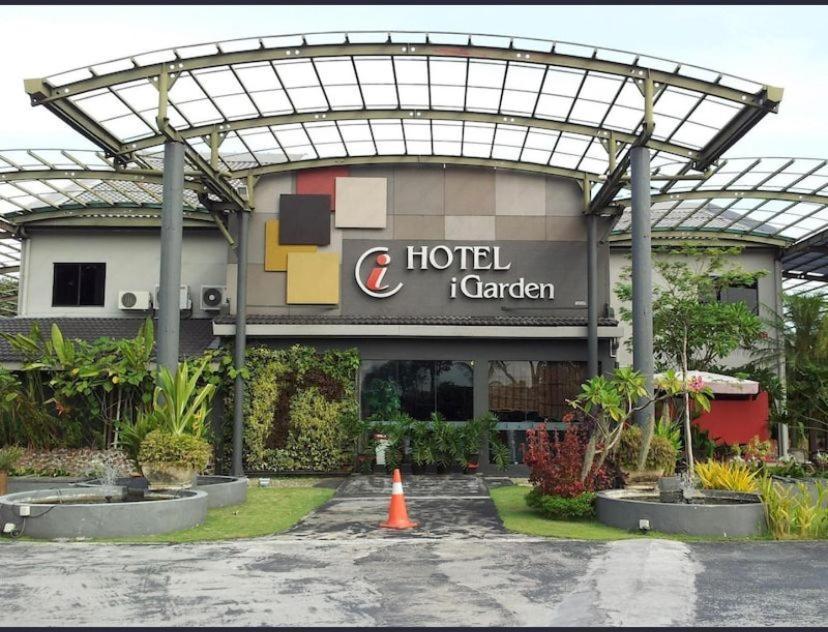 I Garden Hotel Ίπο Εξωτερικό φωτογραφία
