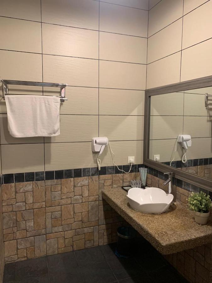 I Garden Hotel Ίπο Εξωτερικό φωτογραφία