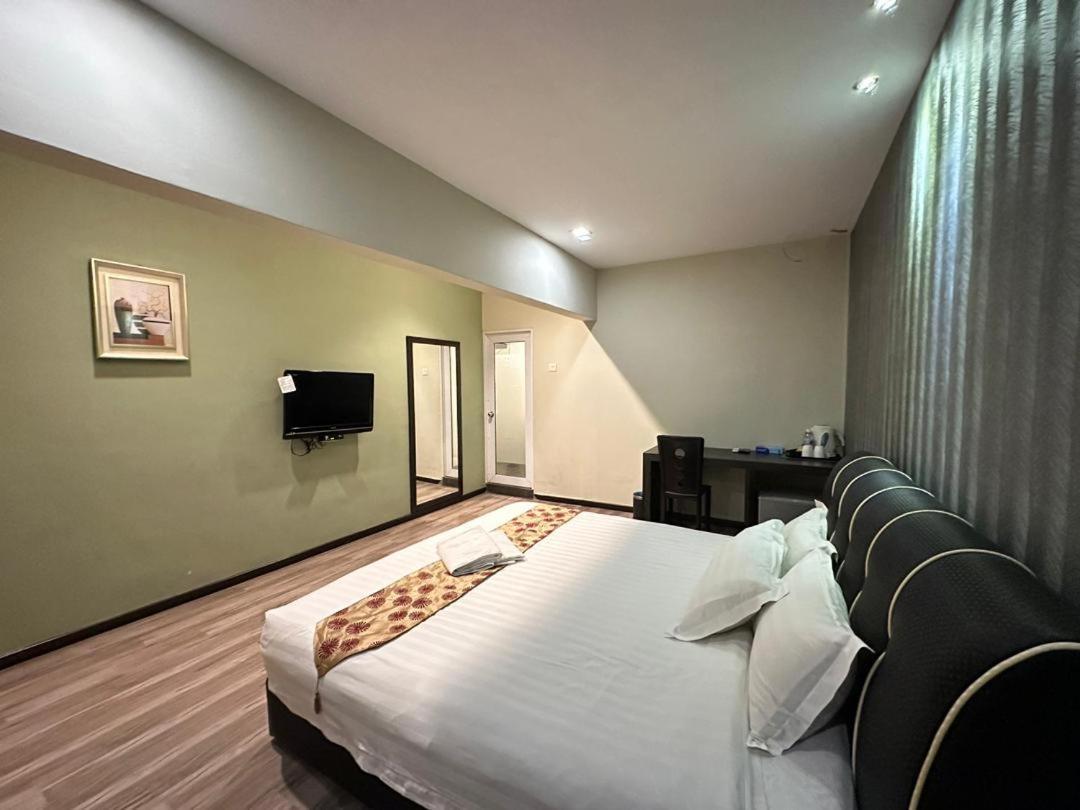 I Garden Hotel Ίπο Εξωτερικό φωτογραφία